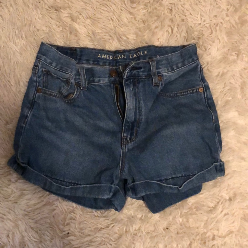 AE mom shorts